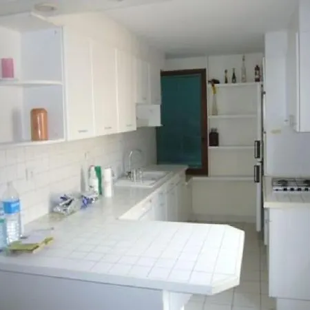 Three-bedroom With Terrasse, Garden And Private Swimming Pool 85 Agde